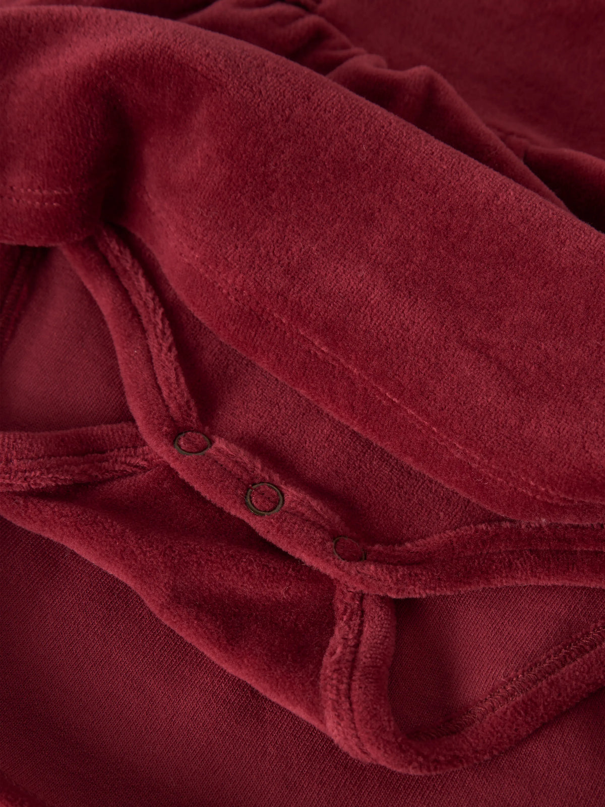 Kleid Saga