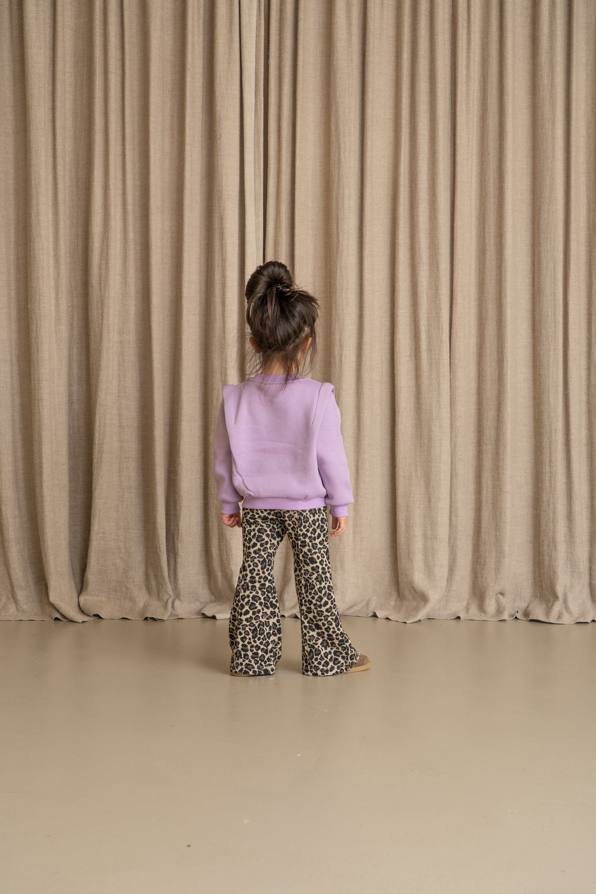 Shoulder Pullover