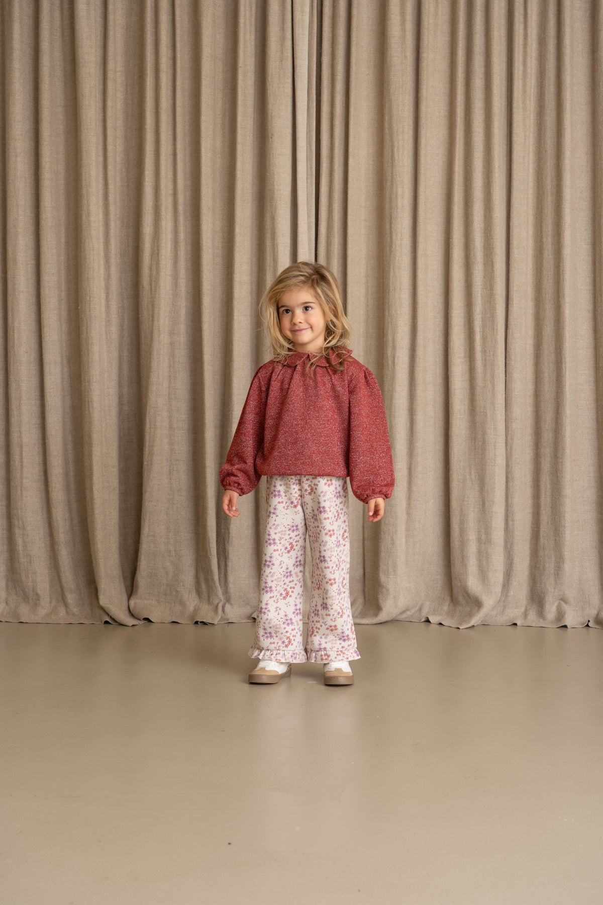 Puff Balloon Collar Pullover