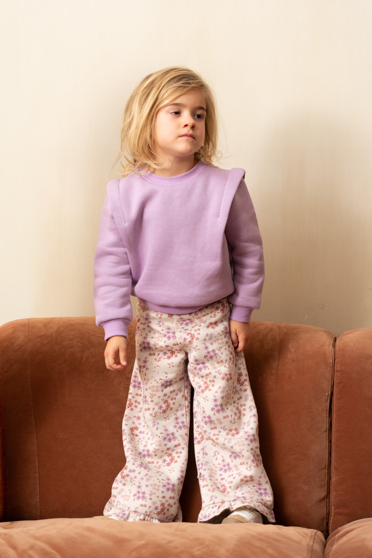 Shoulder Pullover