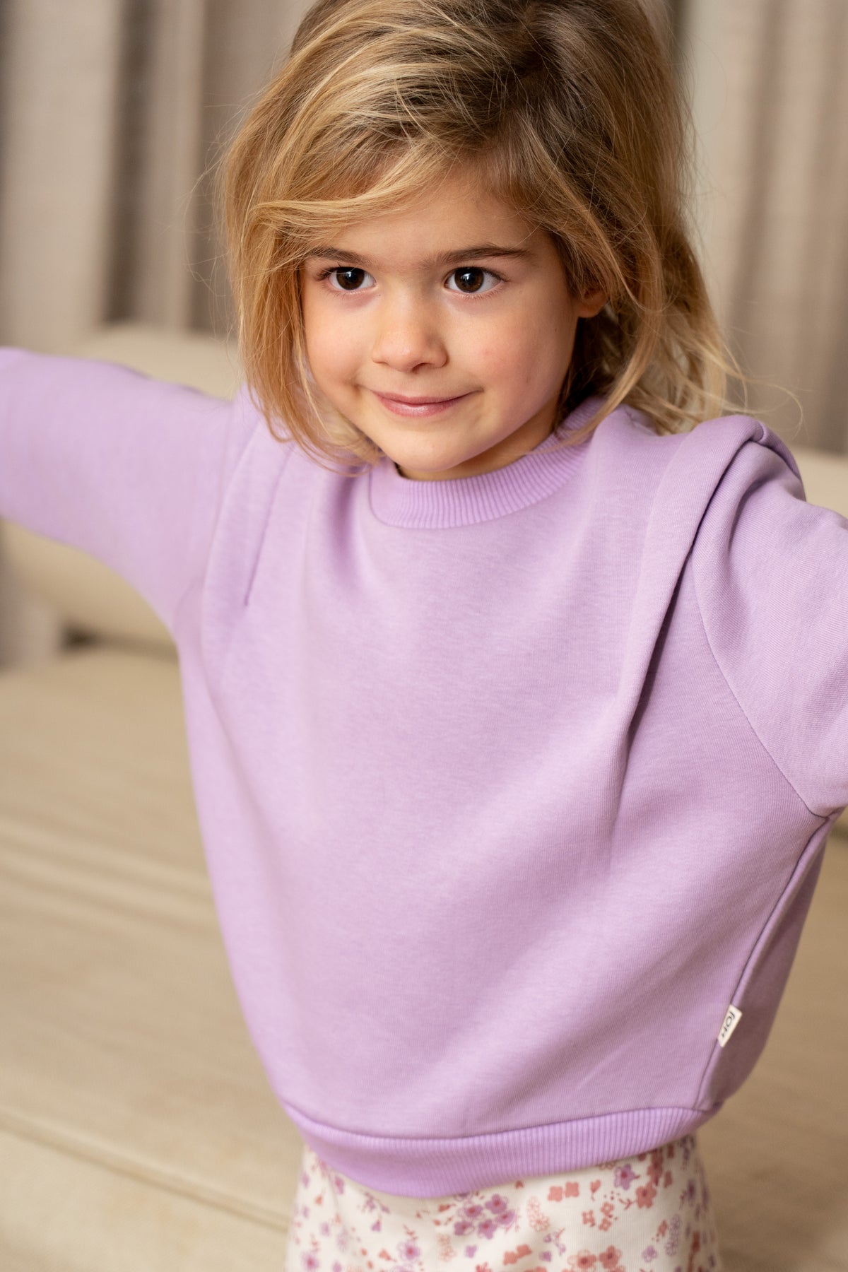 Shoulder Pullover