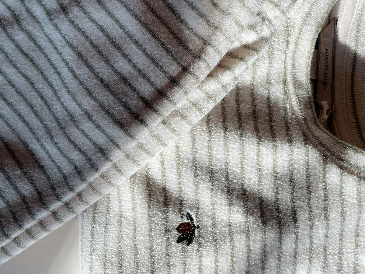 Itty Sweater